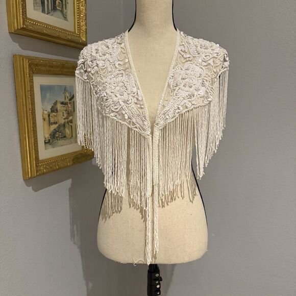 Vintage Beaded Fringe Shawl White Lace Floral Capelet Bridal Wrap Sparkly Party - Picture 7 of 13
